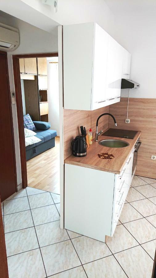 Apartman Ivanka Appartement Vir Buitenkant foto